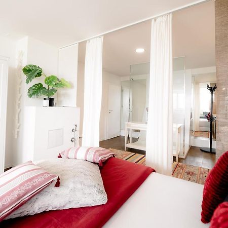 Business Sleeping Place رول المظهر الخارجي الصورة